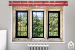 Photo 10- click for photo gallery